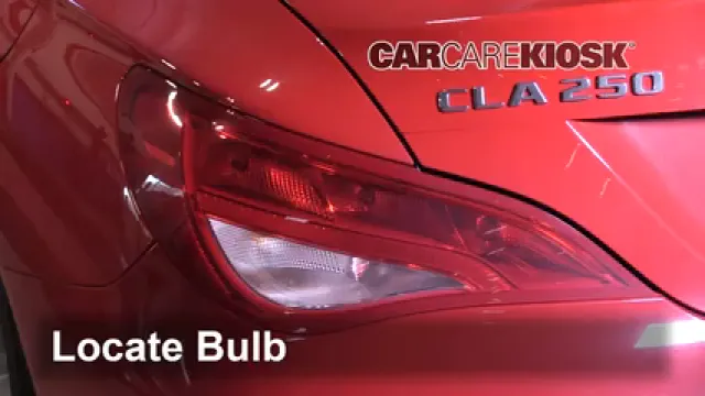 2018 Mercedes-Benz CLA250 4Matic 2.0L 4 Cyl. Turbo Luces Luz de giro trasera (reemplazar foco)